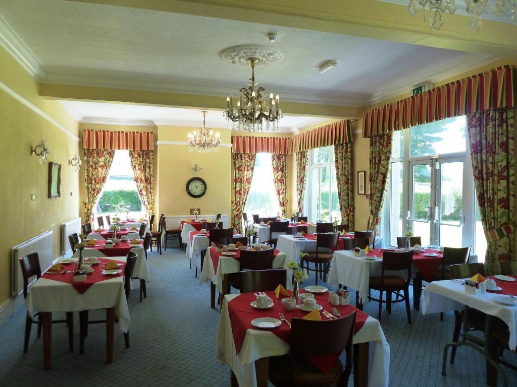 Newton House Hotel Alstonfield ภายนอก รูปภาพ